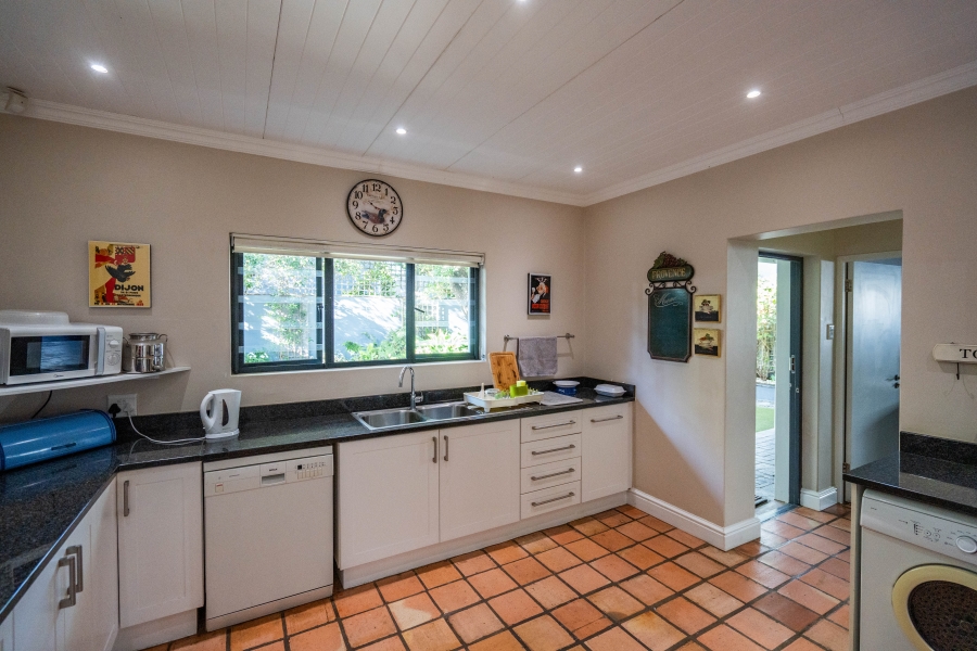 4 Bedroom Property for Sale in Kenton On Sea Eastern Cape